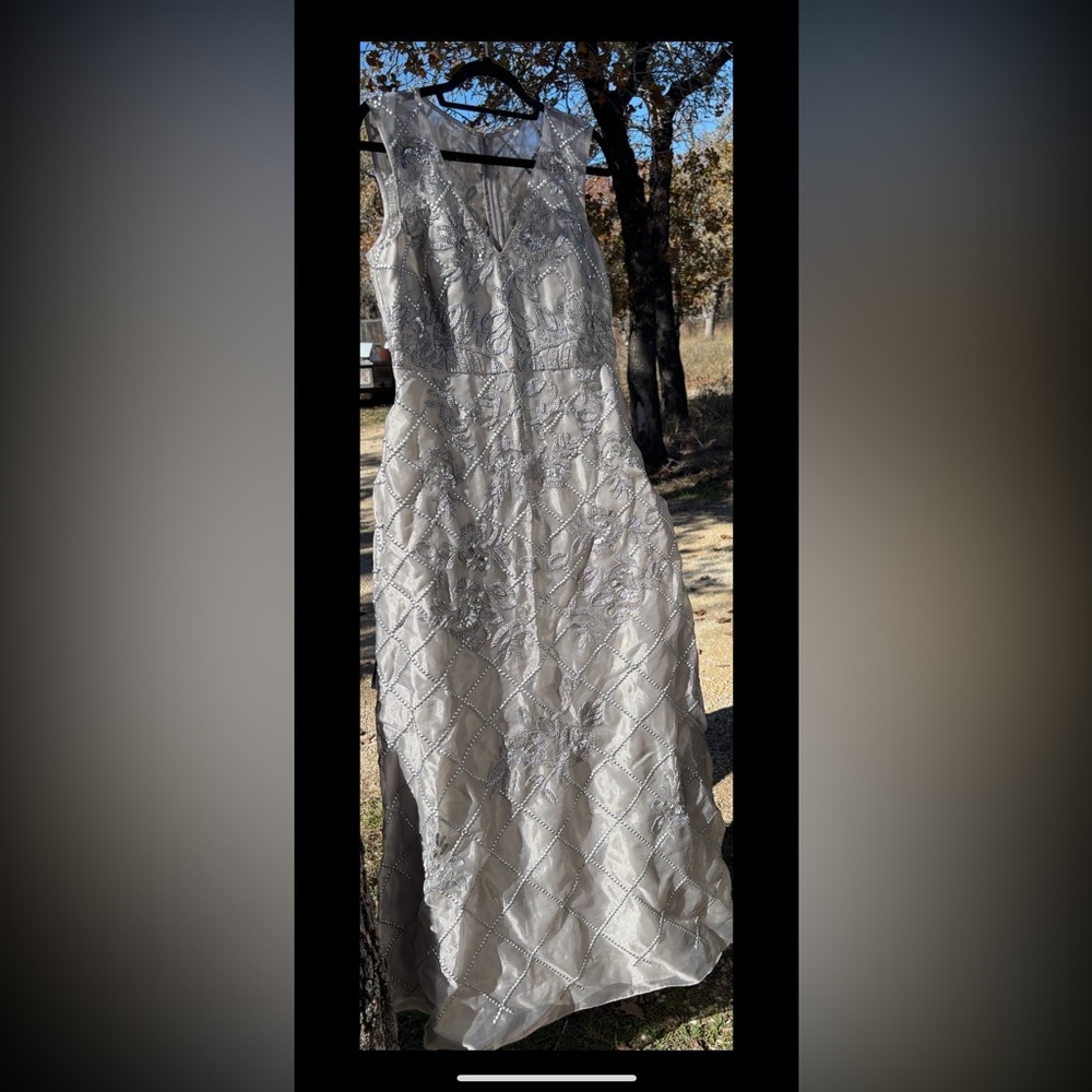 🖤Adrianna Papell Platinum Silver Embellished Beaded Evening Bridal/Prom Gown NWT